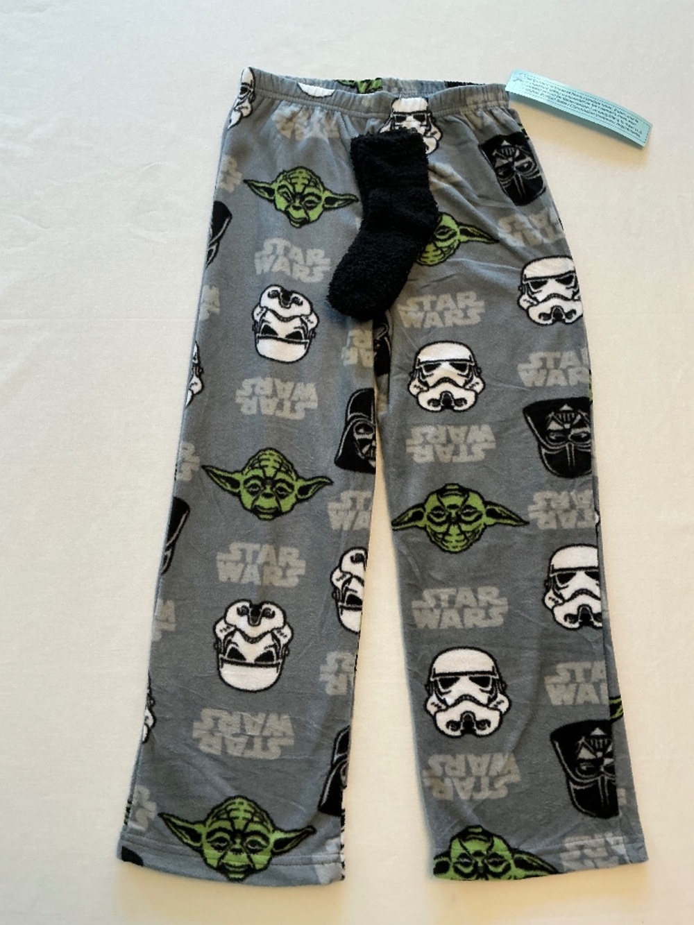 Children’s Star Wars Fleece Pajama Pants w/ Socks Gray Background Size Medium